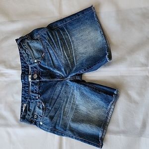 True Religion Mid Rise Bermuda Emma Jean Shorts size 27